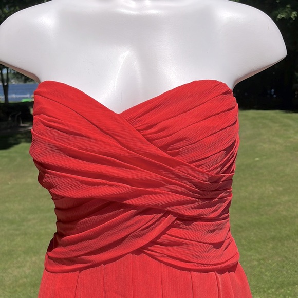 David’s Bridal strapless fit n flare 8 - Picture 4 of 13